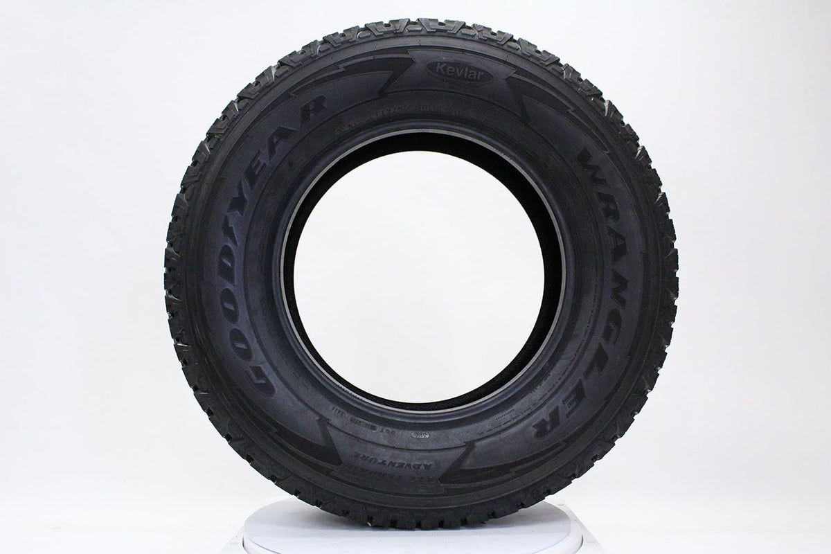 LT275/70R18 125R All-Terrain Radial Tire I47109