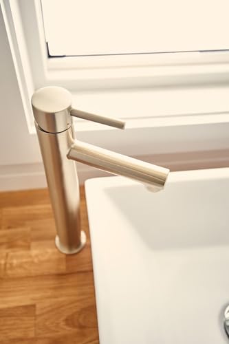 Chrome One-Handle Single Hole Vessel Sink Bathroom Faucet J370