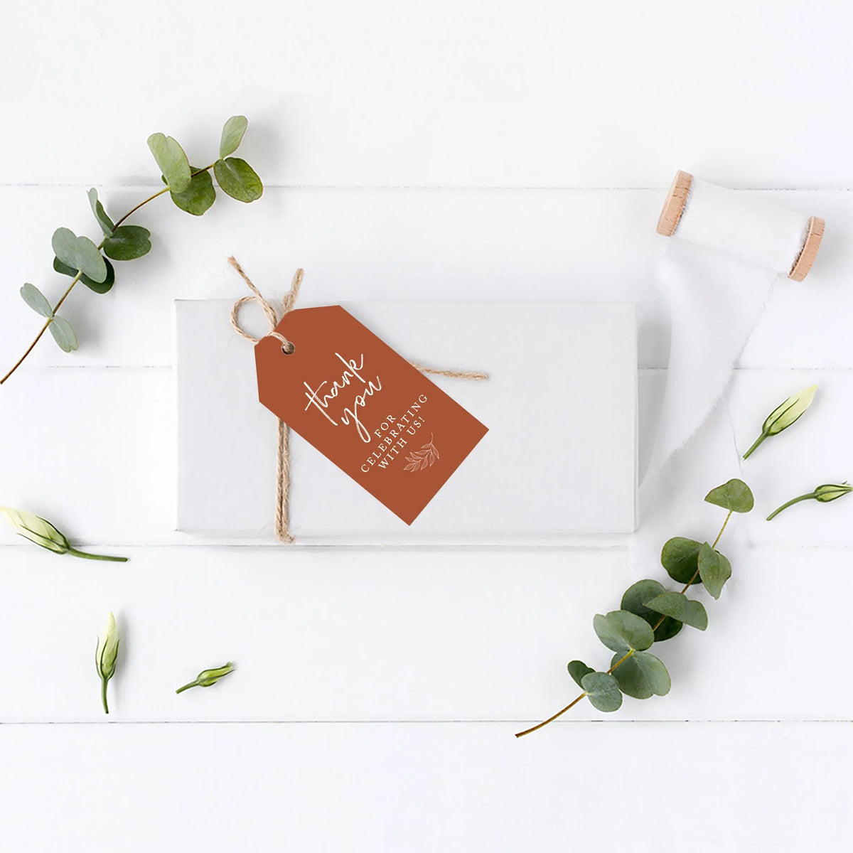 100-Pk Cardstock Gift Tags with Bakers Twine R497775