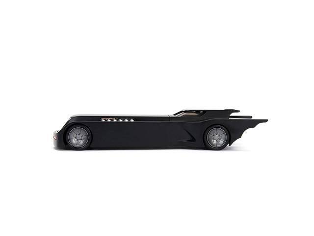 1:24 Scale Batmobile Diecast Vehicle with Batman Figure Y14899