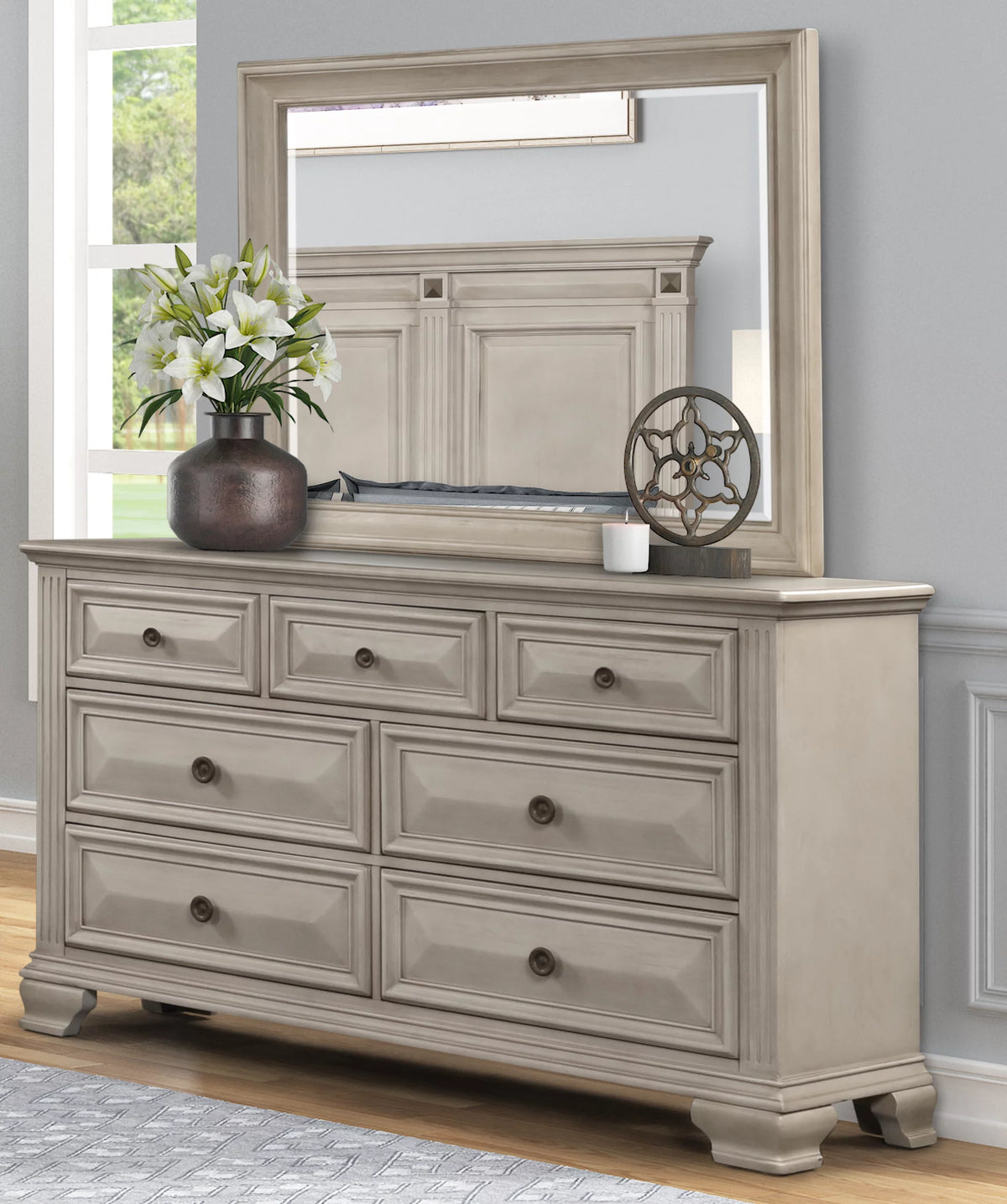 Queen Wood Bedroom Set with Dresser Mirror and Two Nightstands F49887