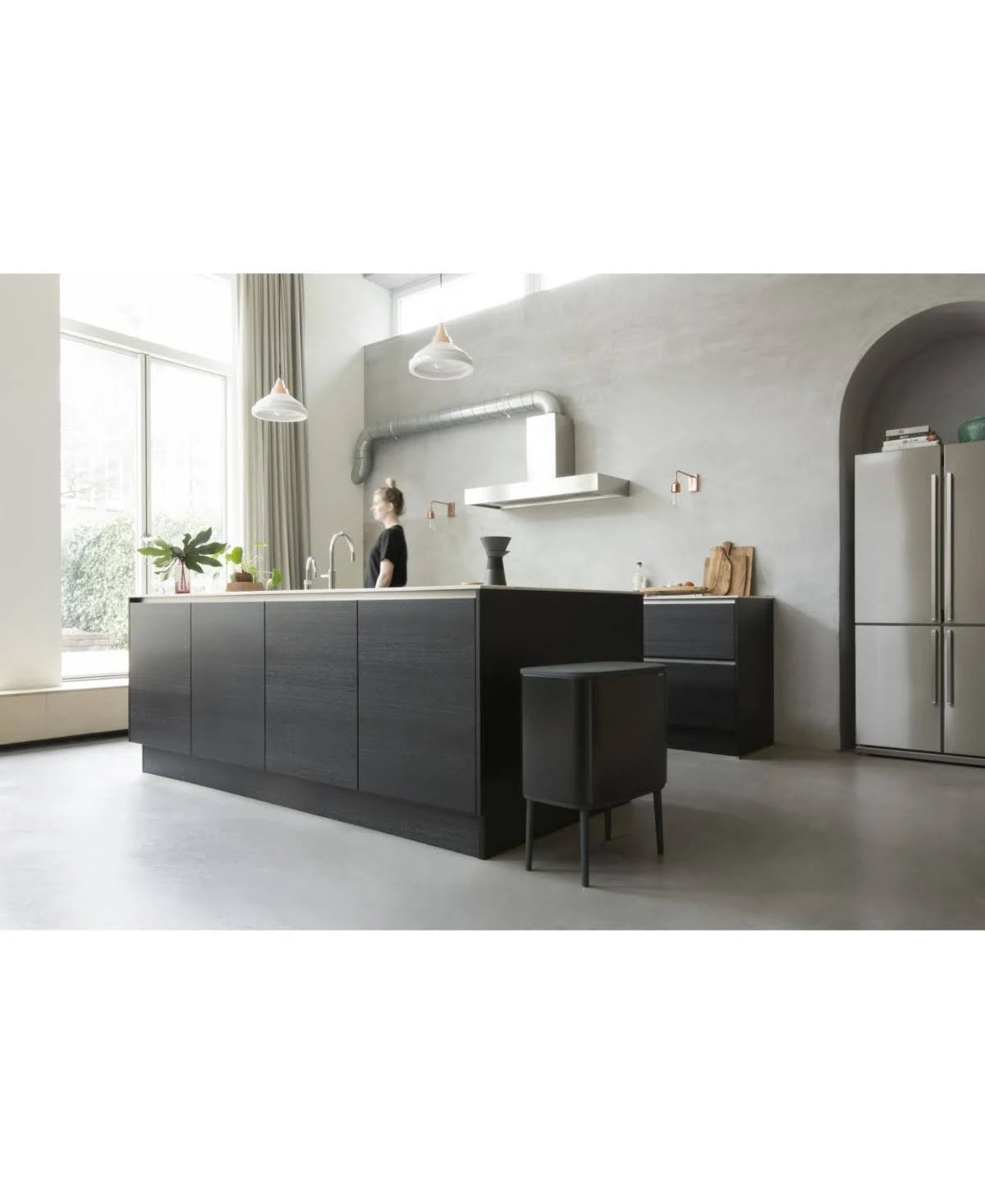 Black Touch Top Trash Can Q769415