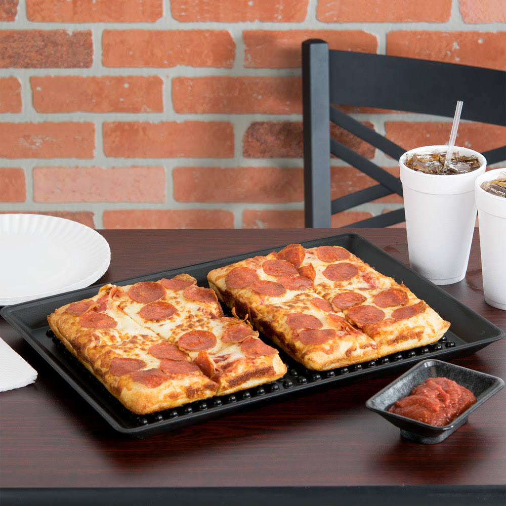 Charcoal Polypropylene Pizza Tray - 12/Case Q8257