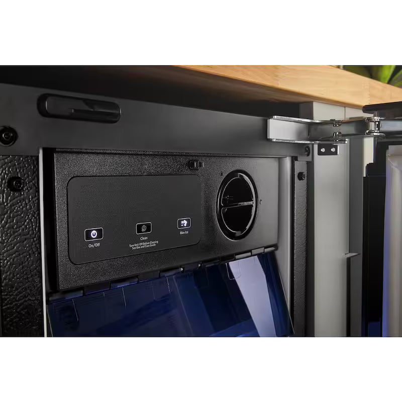 Built-in Ice Maker in PrintShield Stainless Steel T988
