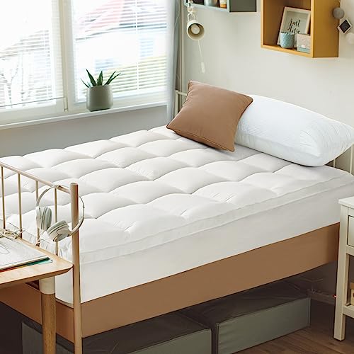 Queen Mattress Topper with Deep Pocket X325