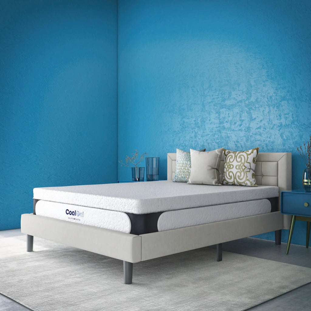Queen Gel Memory Foam Mattress with 2 Pillows L5030