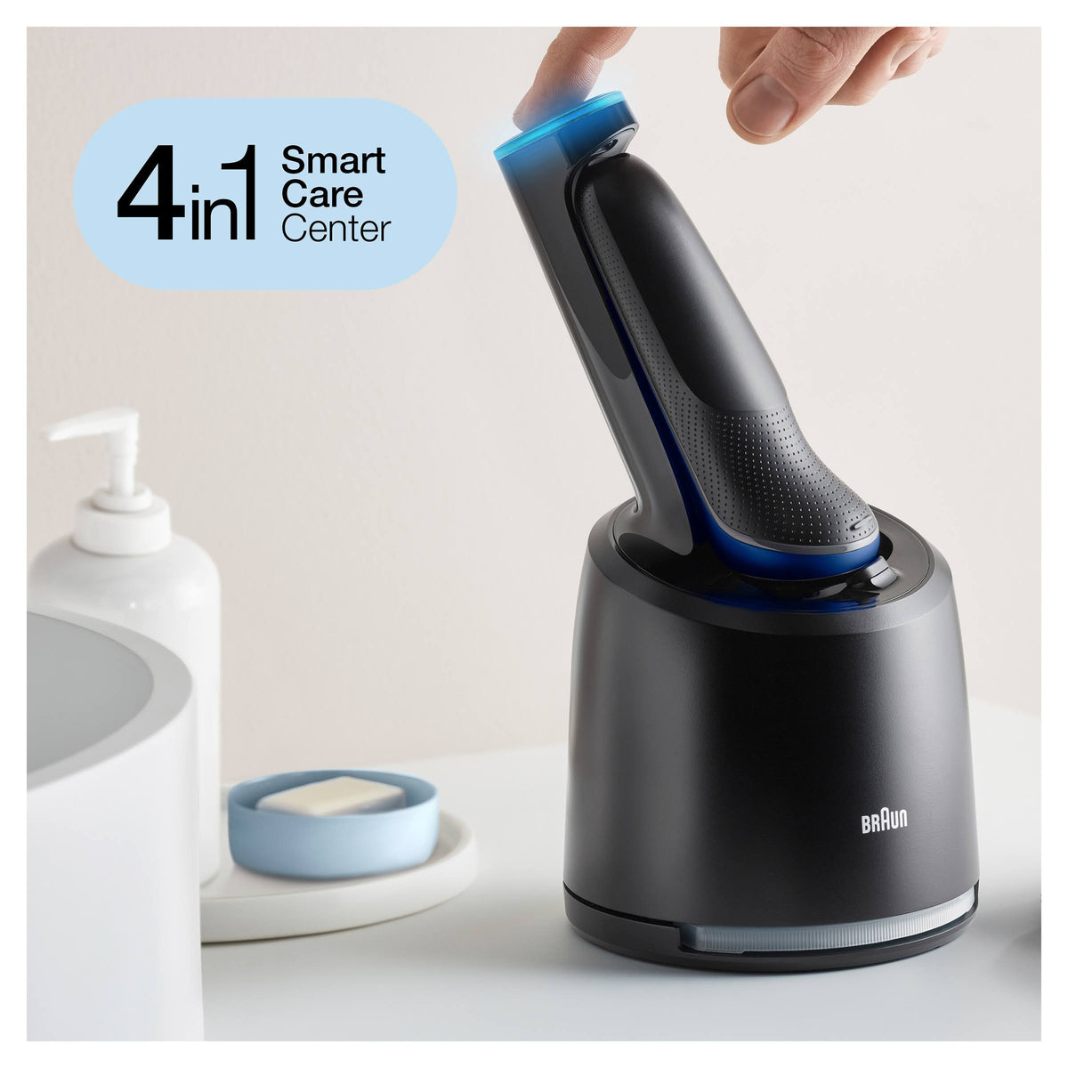Electric Razor with Smartcare Center Q8512