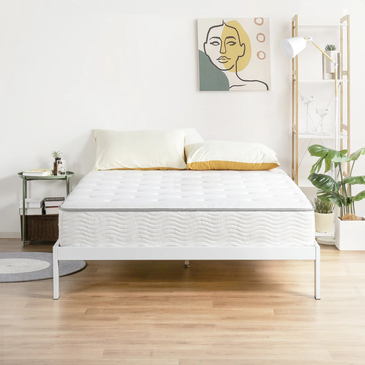 10'' Plush Hybrid Twin Mattress U581980