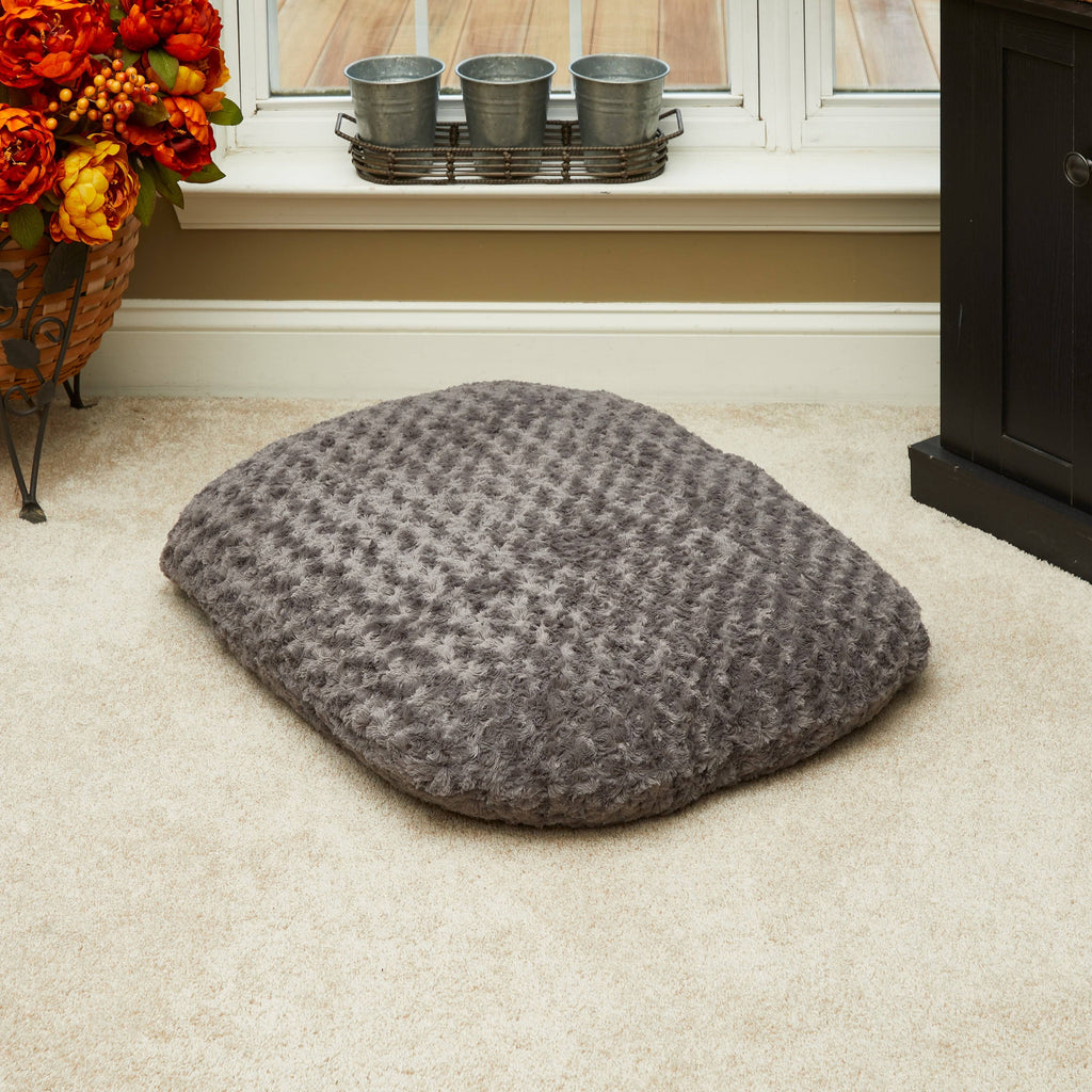 Large Oval Soft Furry Pet Bed in Gray Y6725