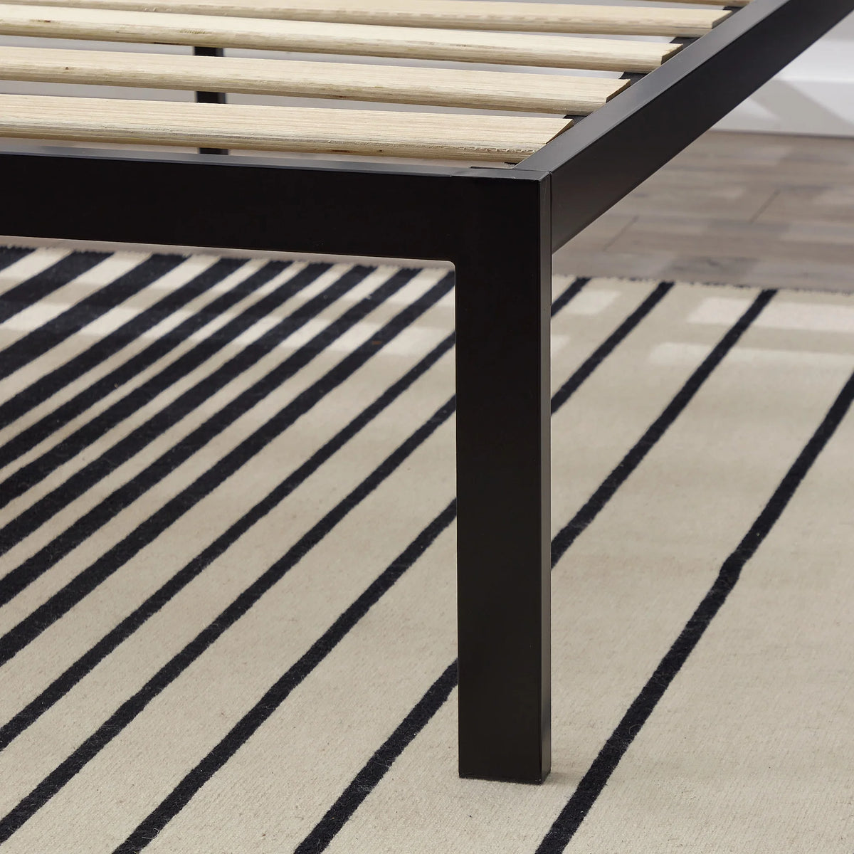 Black Metal Platform Bed with Headboard K706659